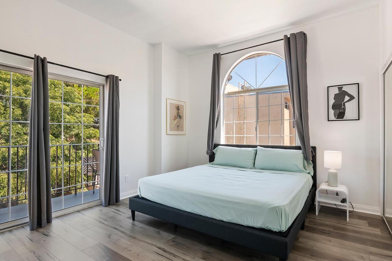 Spacious Private Gated Modern Loft Close To Universal Studio And Hollywood ลอสแอนเจลิส ภายนอก รูปภาพ